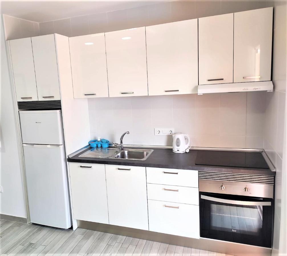 Cris Sol Apartments 洛斯克里斯蒂亚诺斯 外观 照片