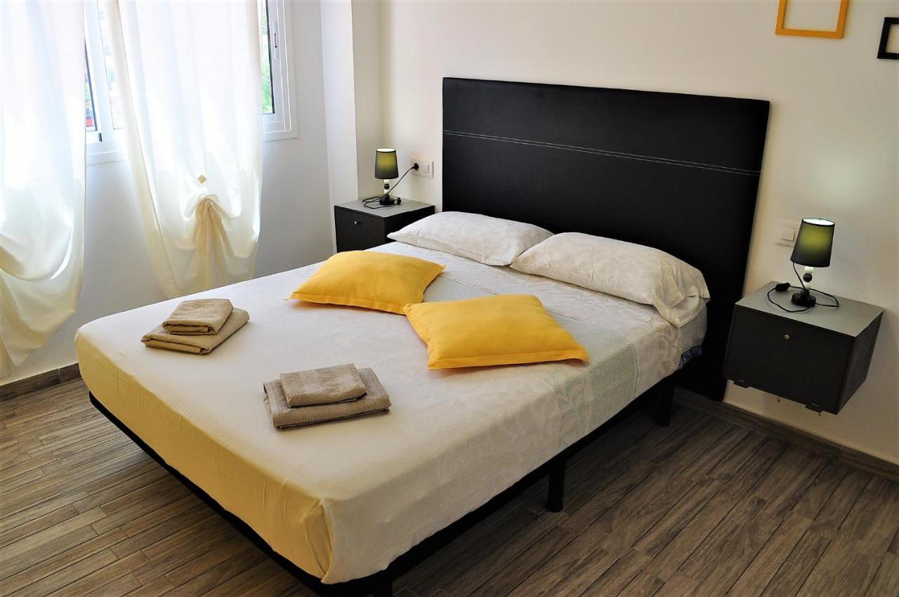 Cris Sol Apartments 洛斯克里斯蒂亚诺斯 外观 照片