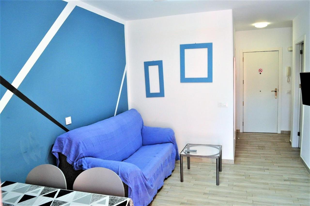 Cris Sol Apartments 洛斯克里斯蒂亚诺斯 外观 照片